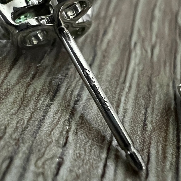 Green aria tourmaline earrings - Picture 8 of 10